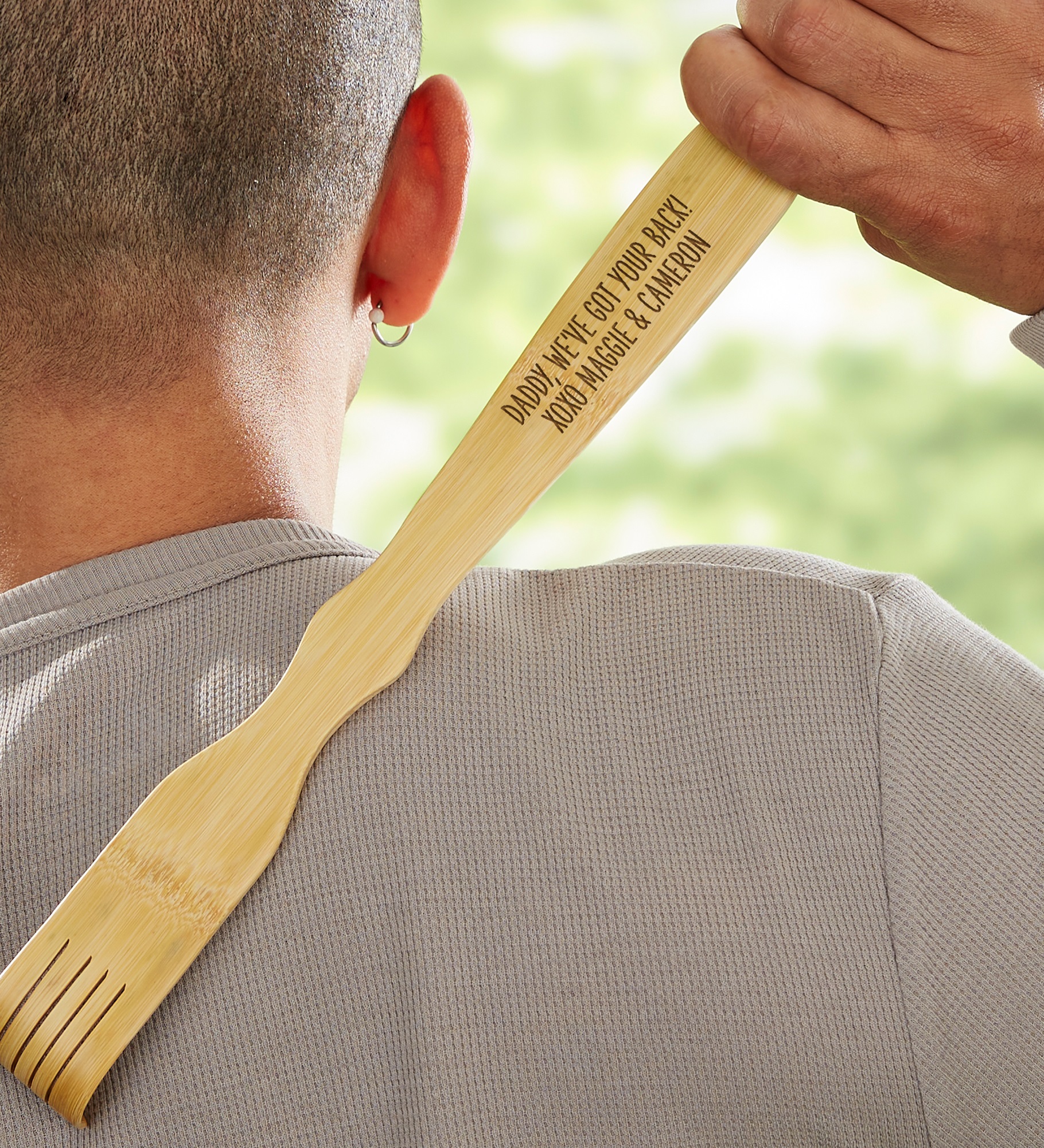 We&#39;ve Got Your Back Dad! Personalized Bamboo Back Scratcher 